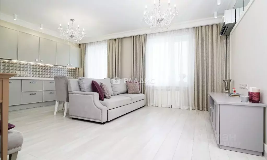 3-к кв. Татарстан, Казань ул. Халезова, 27А (100.1 м) - Фото 1