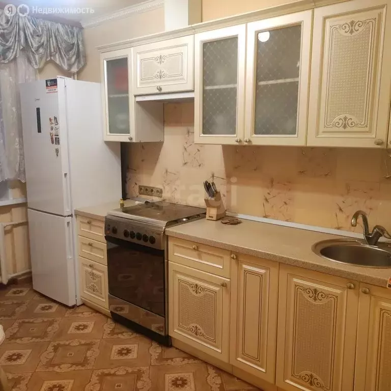 2-комнатная квартира: Астрахань, улица Крупской, 6/51 (48.9 м) - Фото 1