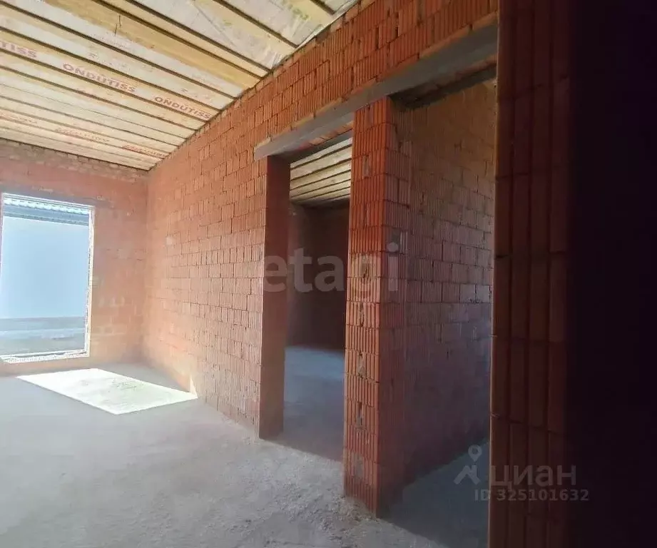 Дом в Саратовская область, Энгельс муниципальное образование, пос. ... - Фото 1