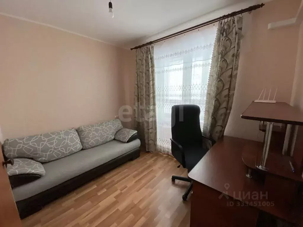 3-к кв. Белгородская область, Белгород ул. Есенина, 54 (67.0 м) - Фото 1