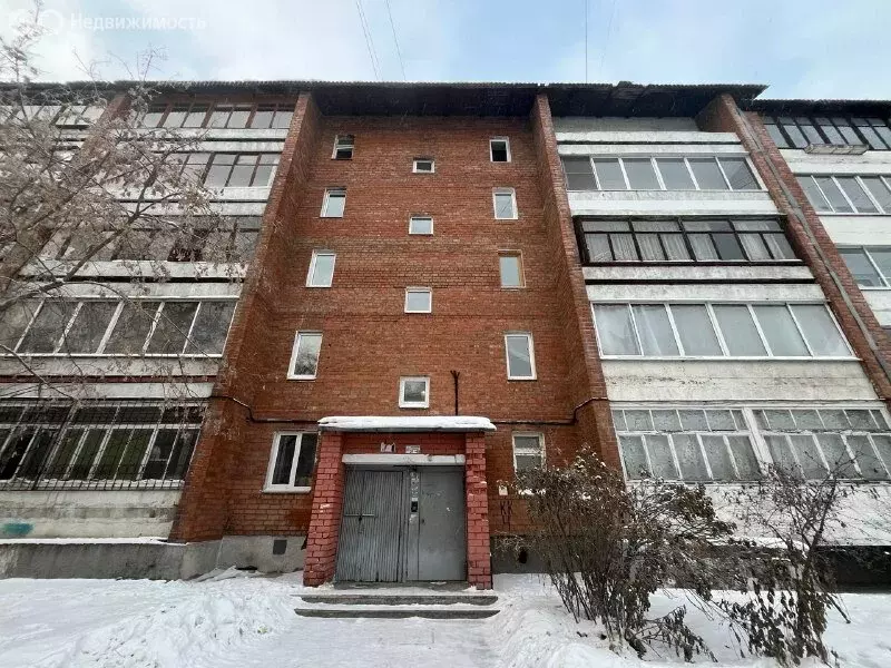 3-комнатная квартира: Иркутск, улица Ломоносова, 72 (62.6 м) - Фото 1