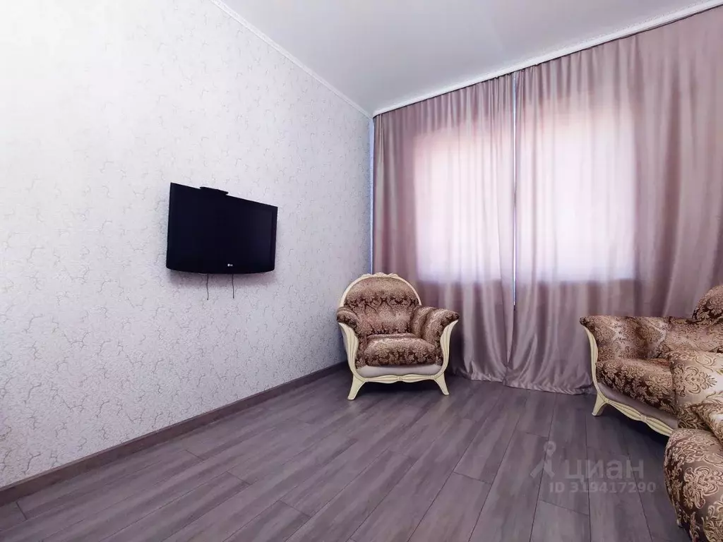 2-к кв. Кемеровская область, Кемерово бул. Строителей, 73А (43.0 м) - Фото 0