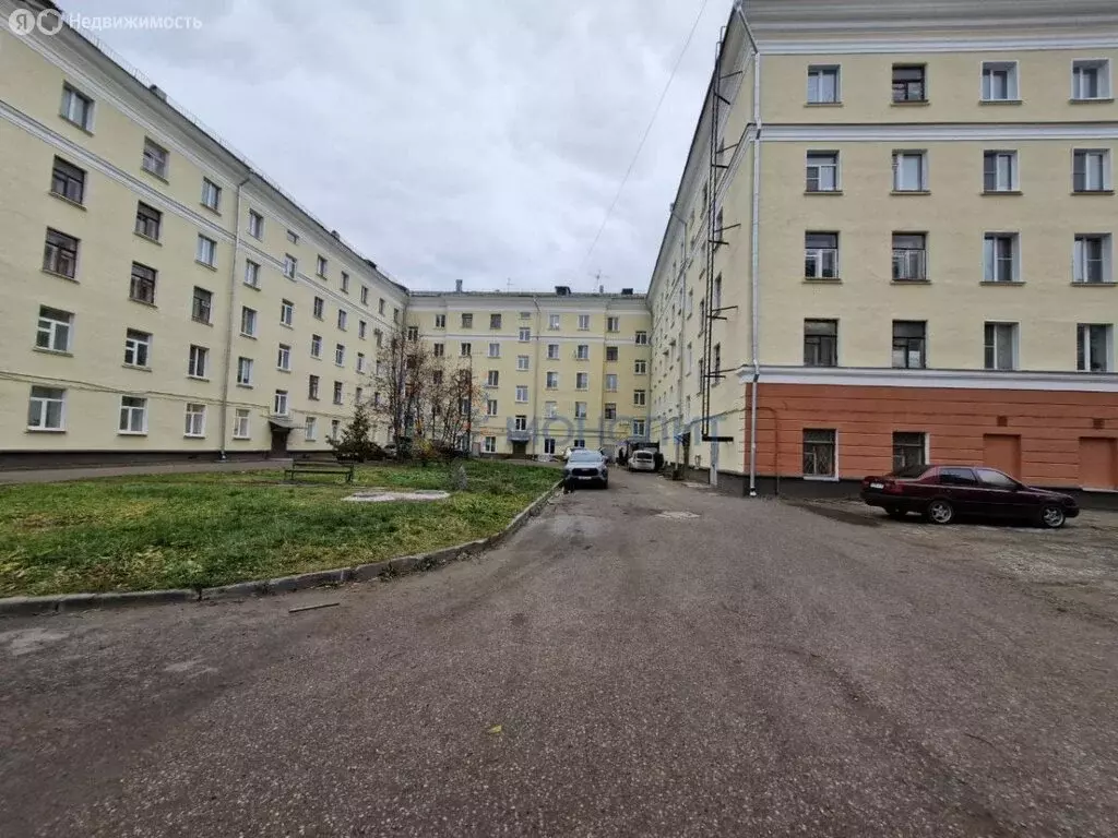 2-комнатная квартира: Киров, Октябрьский проспект, 51 (50.4 м) - Фото 2