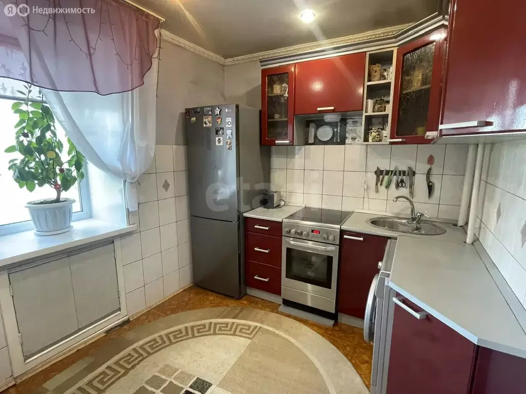 3-комнатная квартира: Барнаул, Колёсная улица, 18/11 (61.7 м) - Фото 1