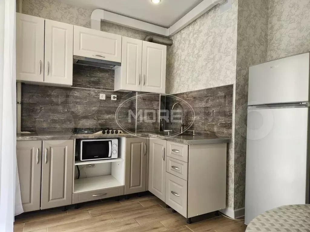 1-к. квартира, 40 м, 1/9 эт. - Фото 1
