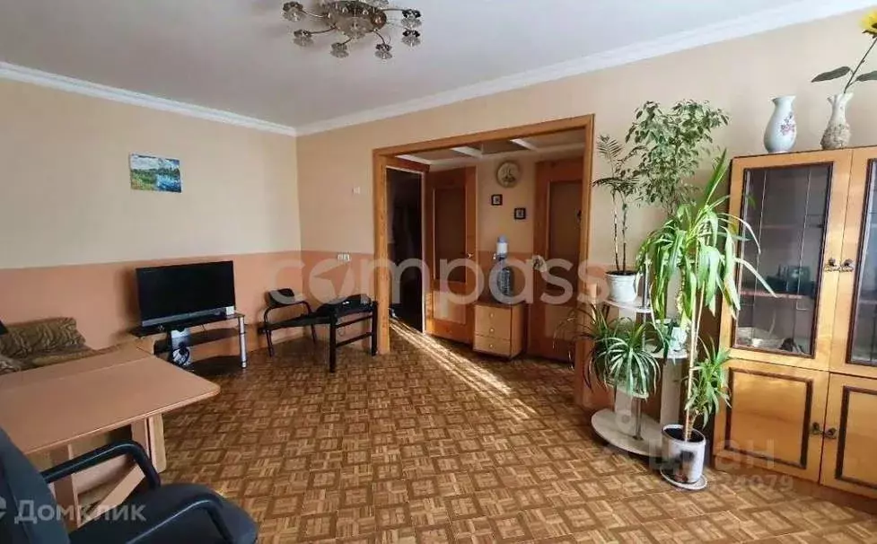 2-к кв. Тюменская область, Тюмень ул. Луначарского, 57 (43.0 м) - Фото 0
