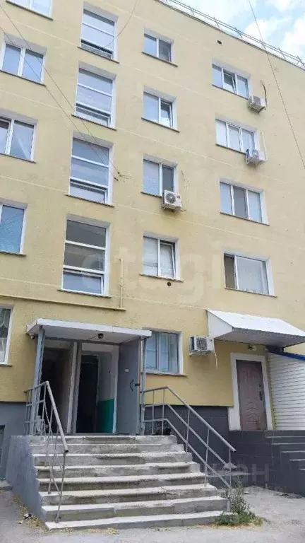 2-к кв. Крым, Черноморское пгт ул. Кирова, 71 (42.3 м) - Фото 1