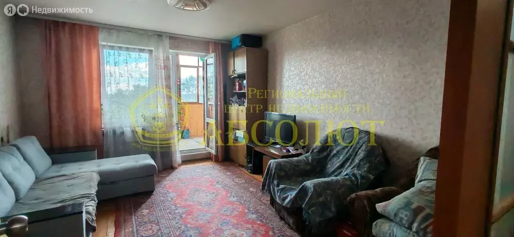 3-комнатная квартира: Ревда, улица Павла Зыкина, 4 (65.1 м) - Фото 1