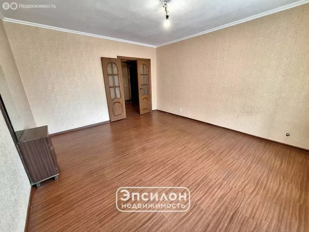 2-комнатная квартира: Курск, улица Каширцева, 4 (60.7 м) - Фото 1