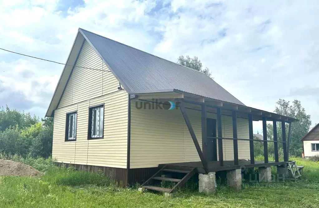 Дом в Башкортостан, Иглинский сельсовет, с. Иглино ул. Ленина (70 м) - Фото 0