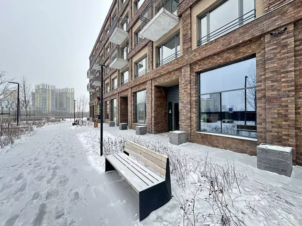 Помещение свободного назначения в Тюменская область, Тюмень Причальная ... - Фото 1