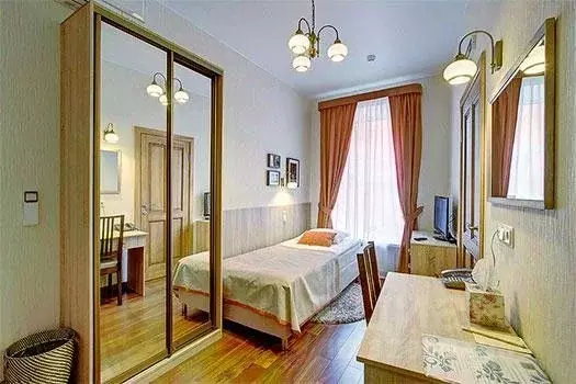 Комната Санкт-Петербург ул. Маяковского, 10 (10.0 м) - Фото 1