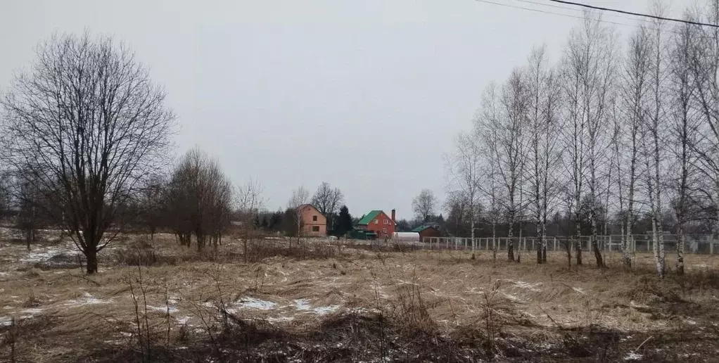 Участок в Московская область, Можайский муниципальный округ, д. ... - Фото 0
