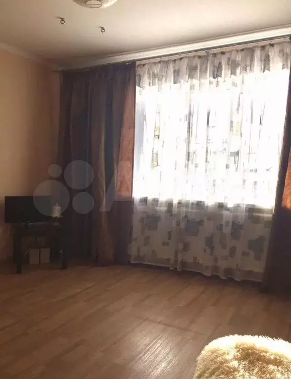 1-к. квартира, 41 м, 1/10 эт. - Фото 1
