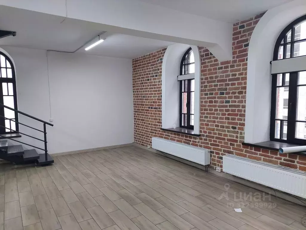 Офис в Свердловская область, Екатеринбург ул. Азина, 22/4 (177 м) - Фото 1