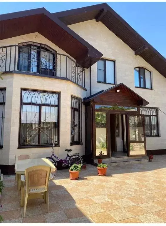 Дом в Дагестан, Каспийск Кемпинг мкр, 8-я линия, 2 (200 м) - Фото 0