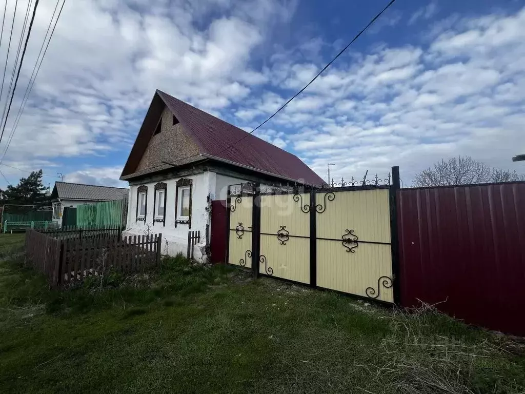 Дом в Челябинская область, Троицк ул. Имени М. Адыгамова (56 м) - Фото 0