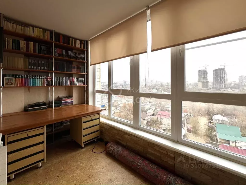 2-к кв. Волгоградская область, Волгоград Авиаторская ул., 1б (78.9 м) - Фото 0