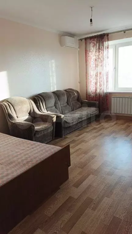 1-к. квартира, 37 м, 4/10 эт. - Фото 1