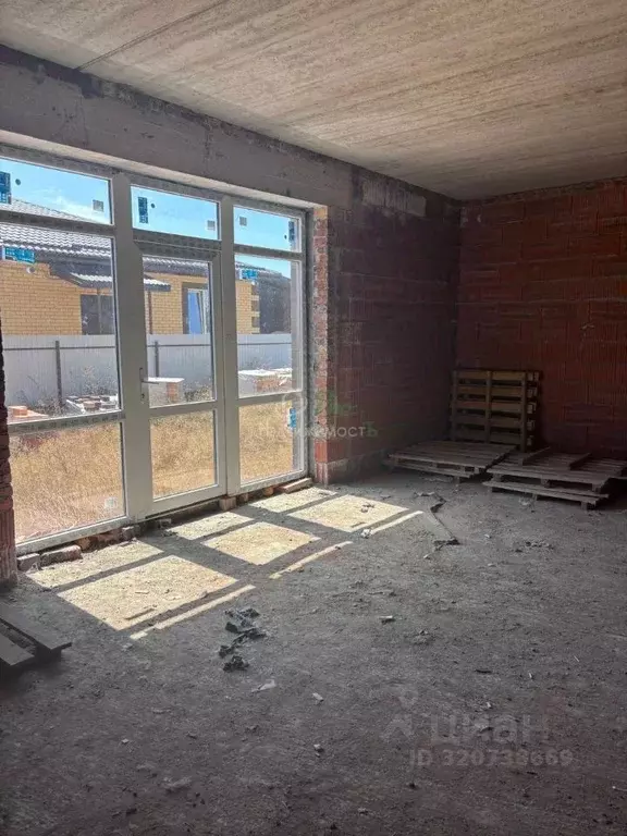 Дом в Краснодарский край, Ейское городское поселение, пос. ... - Фото 2