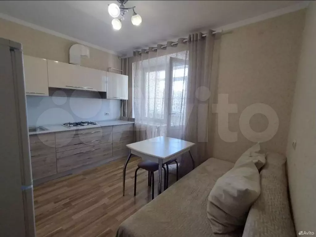 1-к. квартира, 35 м, 9/10 эт. - Фото 0