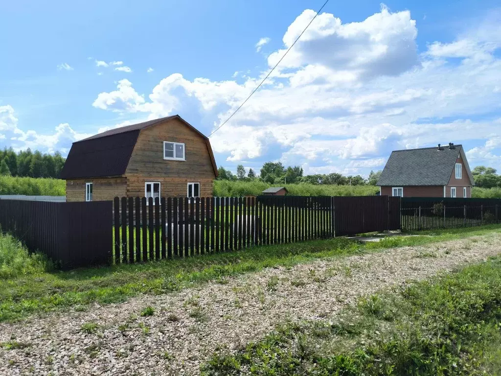 Дом в Калужская область, Малоярославецкий муниципальный округ, Воробьи ... - Фото 1