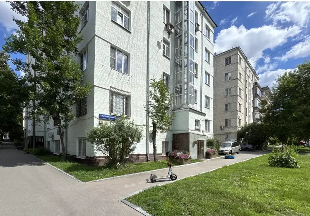 Помещение свободного назначения в Москва ул. Анатолия Живова, 6 (167 ... - Фото 1