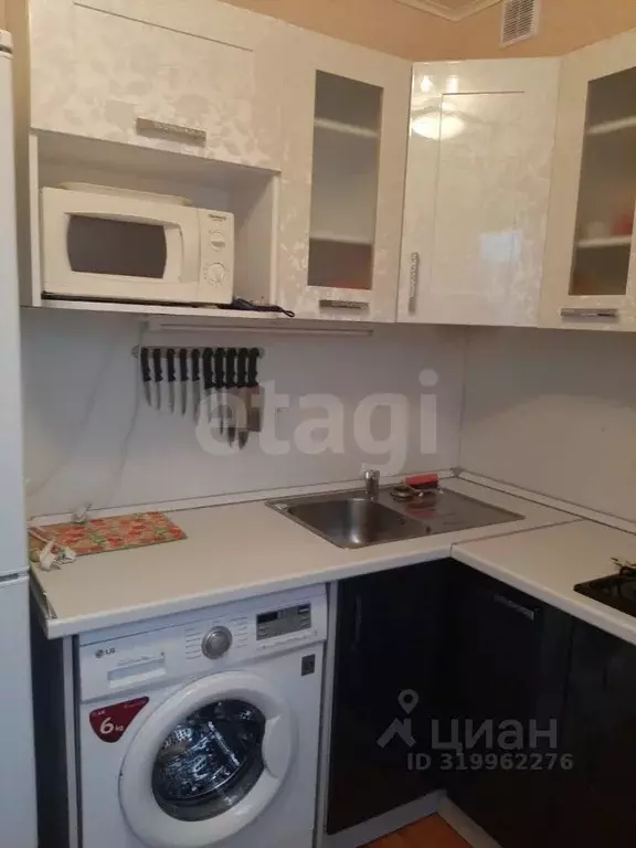3-к кв. Удмуртия, Ижевск ул. Карла Маркса, 432 (60.0 м) - Фото 1