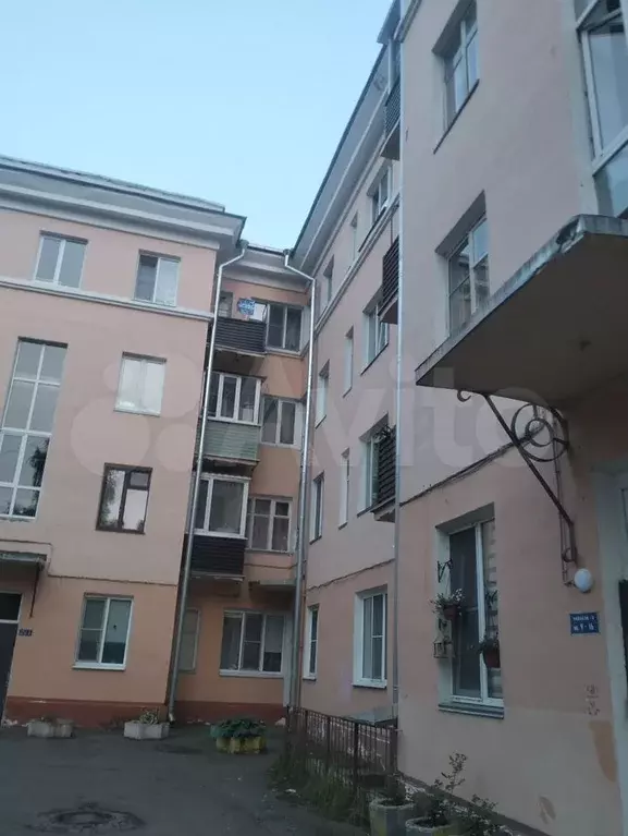 Комната 15 м в 3-к., 4/4 эт. - Фото 0