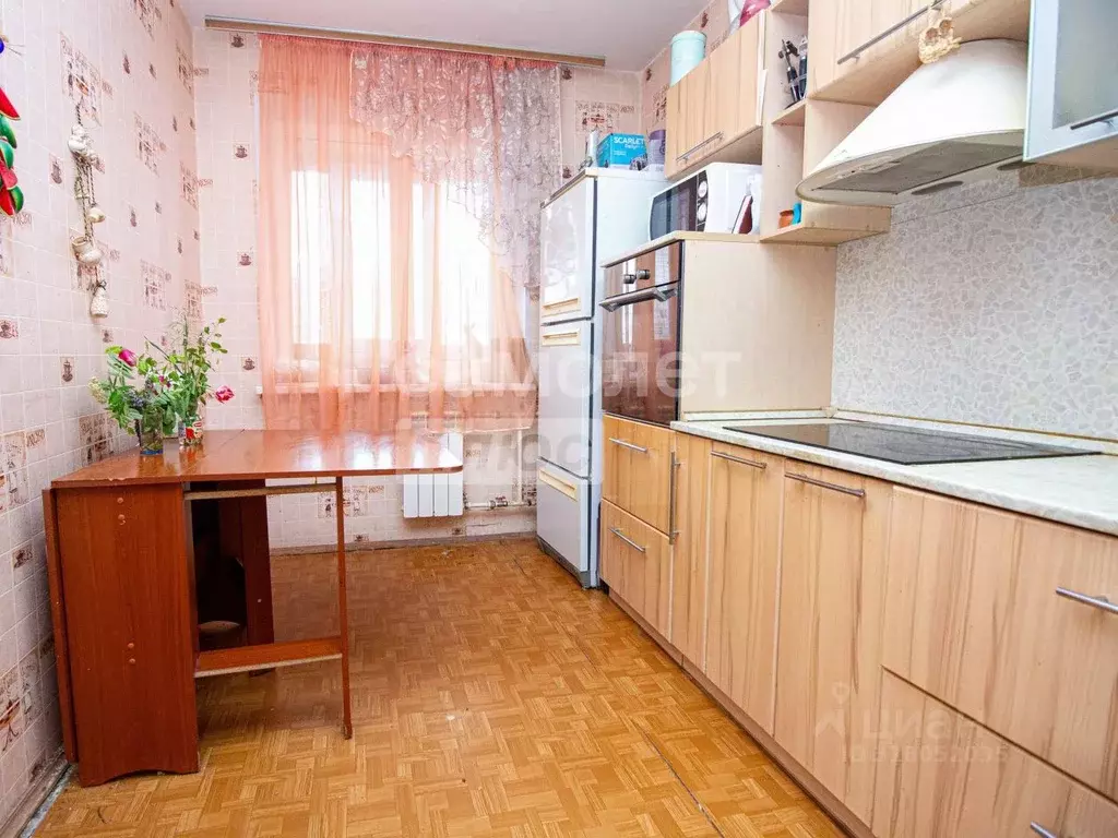 3-к кв. Ульяновская область, Ульяновск ул. Репина, 53 (68.0 м) - Фото 0