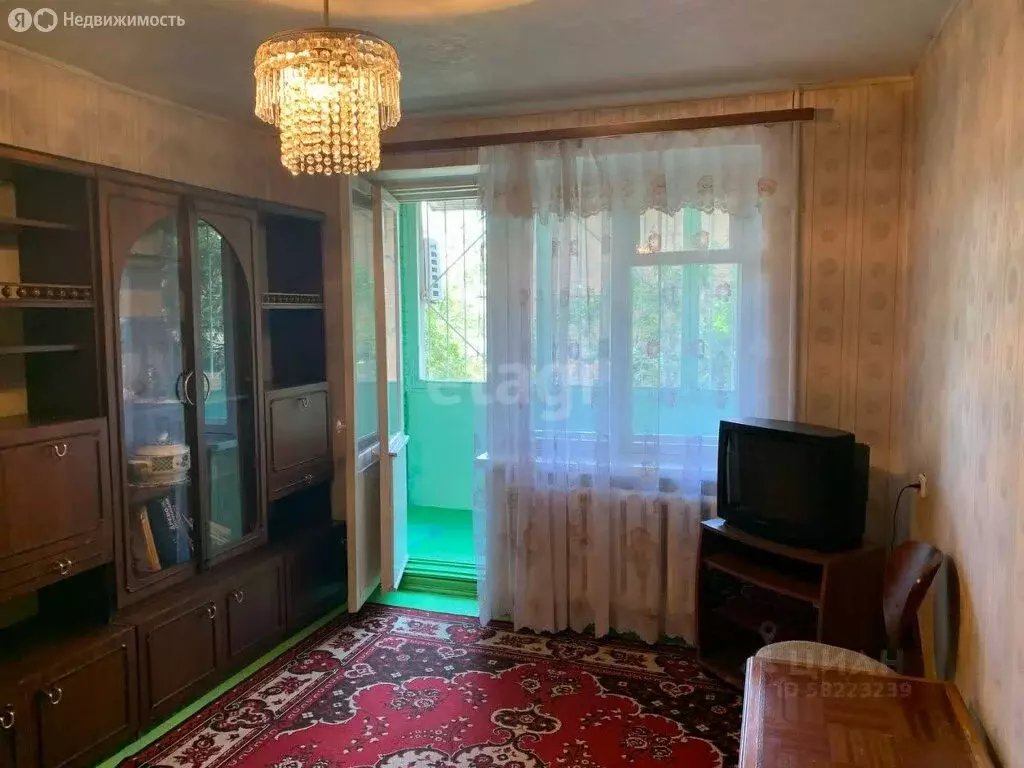 4-комнатная квартира: Ростов-на-Дону, Жлобинский переулок, 17 (72 м) - Фото 1