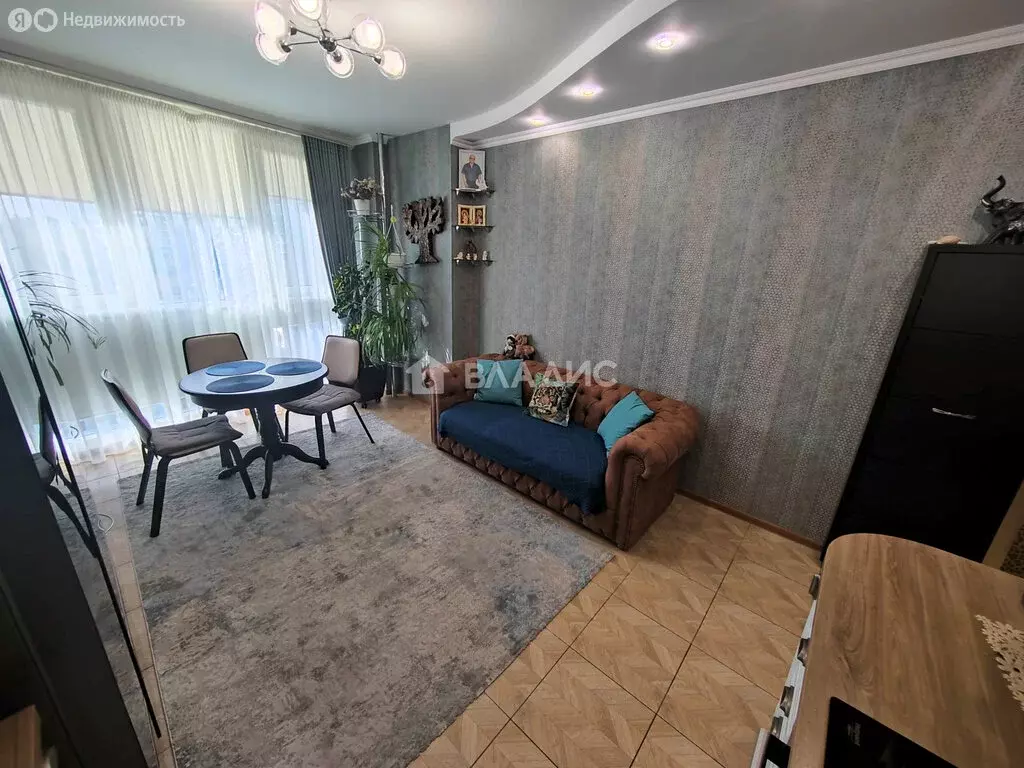2-комнатная квартира: Белгород, Садовая улица, 6 (50 м) - Фото 1