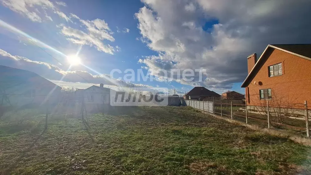 Участок в Краснодарский край, Северский район, Ильское городское ... - Фото 0