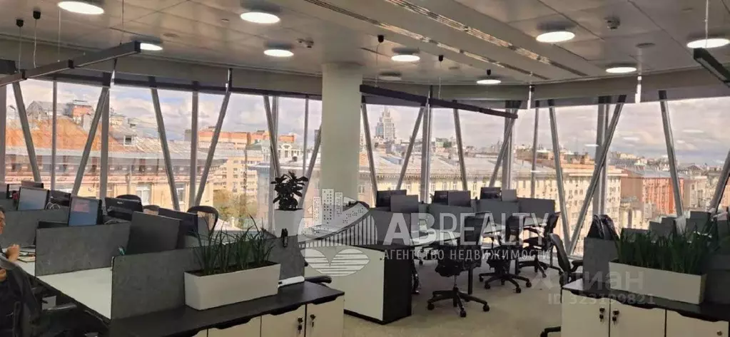 Офис в Москва 1-я Тверская-Ямская ул., 21 (2604 м) - Фото 1