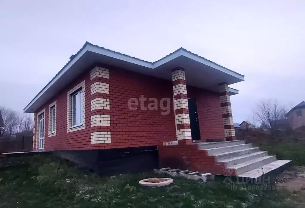 Дом в Башкортостан, Уфа городской округ, д. Зинино  (90 м) - Фото 0