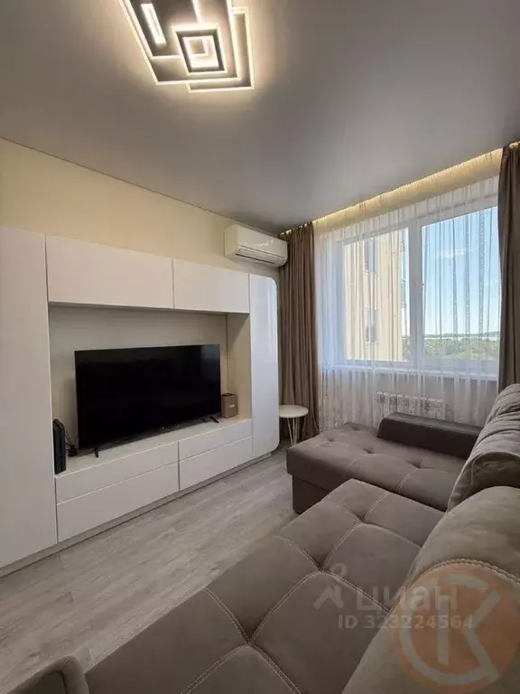 2-к кв. Крым, Евпатория просп. Ленина, 68к43 (57.0 м) - Фото 1