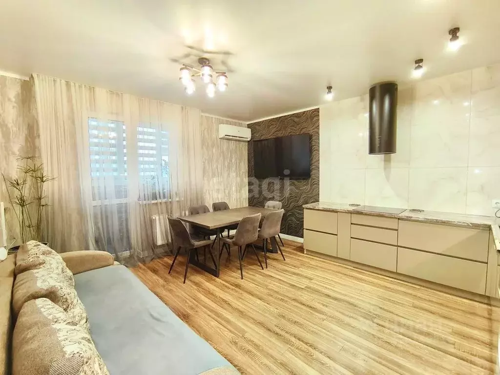 3-к кв. Краснодарский край, Новороссийск ул. Куникова, 55к2 (88.2 м) - Фото 1