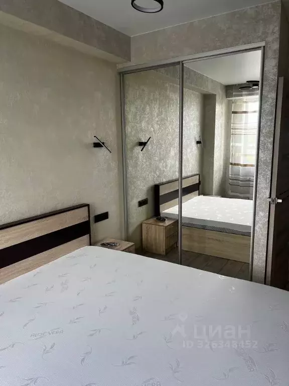 2-к кв. Крым, Симферополь ул. 51-й Армии, 124 (65.0 м) - Фото 1