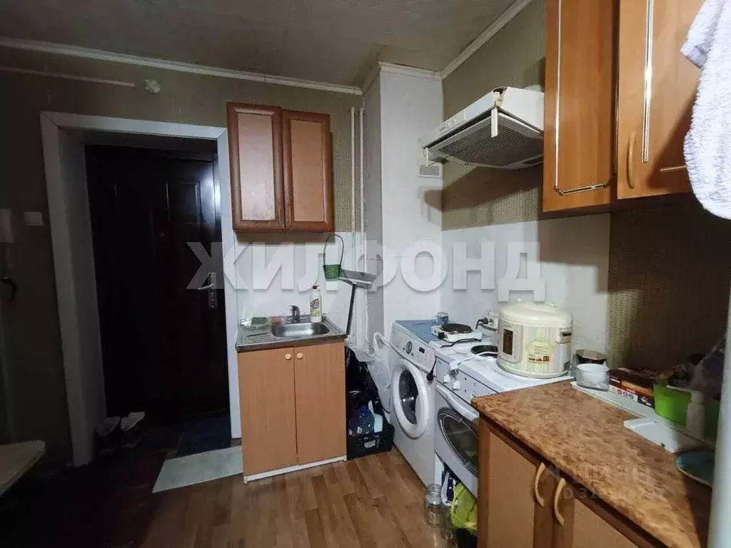 Комната Новосибирская область, Новосибирск ул. Аксенова, 11 (17.6 м) - Фото 1