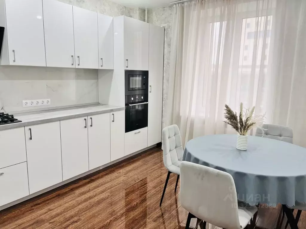 1-к кв. Ярославская область, Ярославль Которосльная наб., 57 (60.0 м) - Фото 1