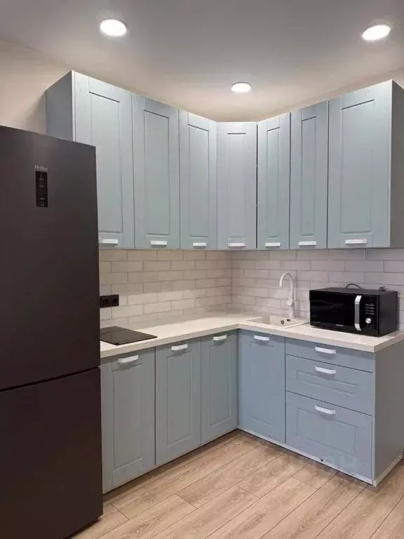 2-к кв. Хакасия, Абакан ул. Авиаторов, 5 (47.5 м) - Фото 1