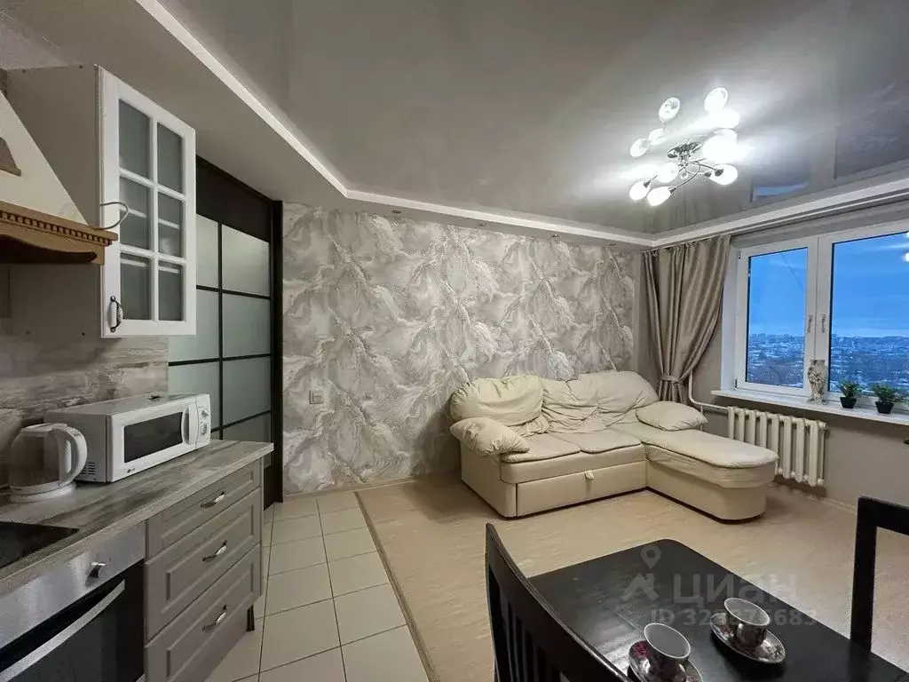 2-к кв. Кировская область, Киров ул. Преображенская, 82/1 (52.0 м) - Фото 1