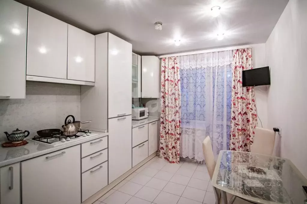 3-к кв. Костромская область, Кострома ул. Голубкова, 14а (101.5 м) - Фото 1