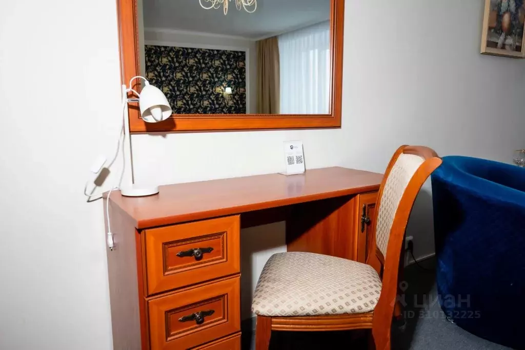 Комната Красноярский край, Красноярск ул. Дубровинского, 80 (35.0 м) - Фото 1