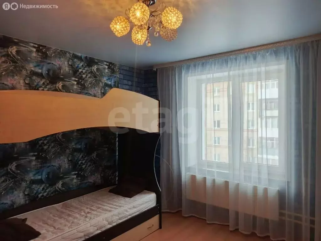 2-комнатная квартира: Аша, улица Петра Еремеева, 1 (68.2 м) - Фото 1