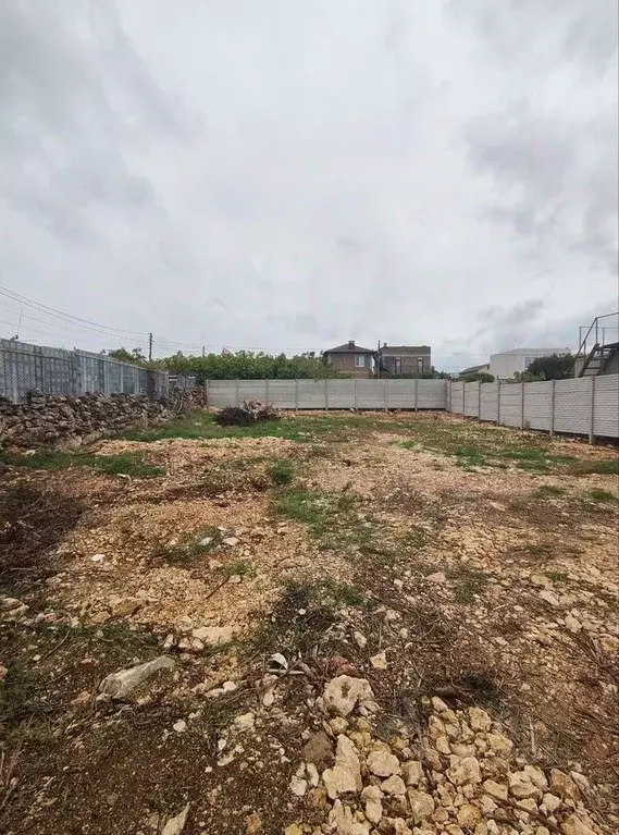 Участок в Севастополь ш. Фиолентовское, 98 (4.0 сот.) - Фото 1