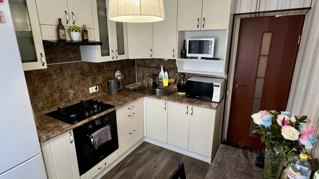 3-к кв. Новгородская область, Великий Новгород ул. Попова, 10 (58.8 м) - Фото 2