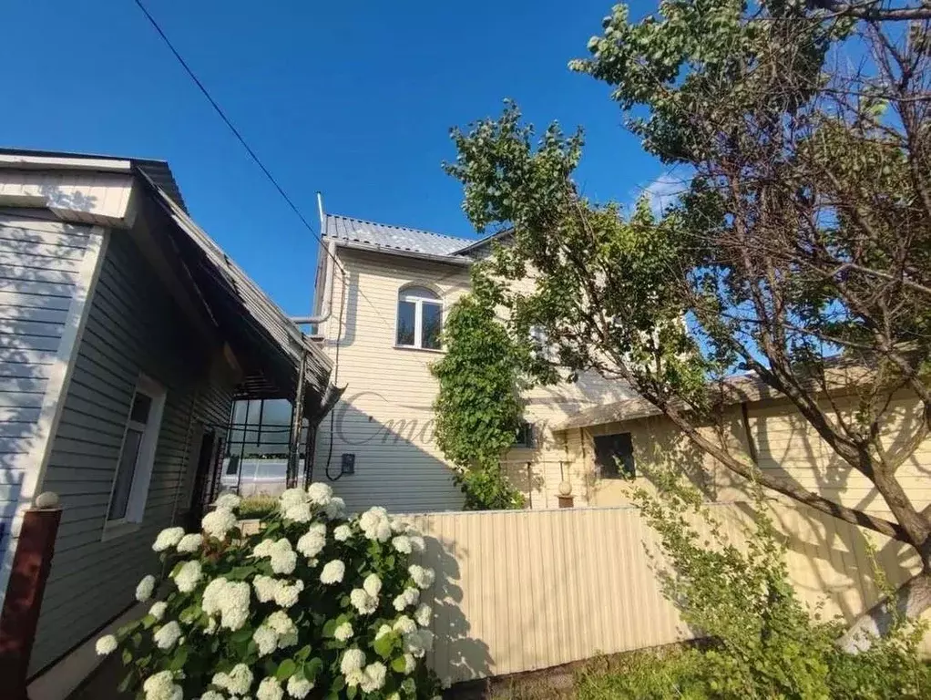 Дом в Белгородская область, Старый Оскол ул. Домостроителей (78 м) - Фото 0
