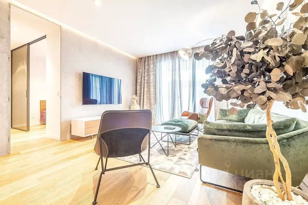 2-к кв. Краснодарский край, Сочи ул. Демократическая, 43 (57.9 м) - Фото 2