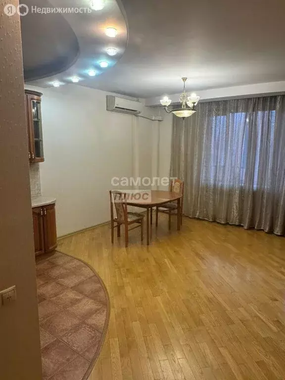 Квартира-студия: Москва, Никулинская улица, 5к2 (70.9 м) - Фото 1